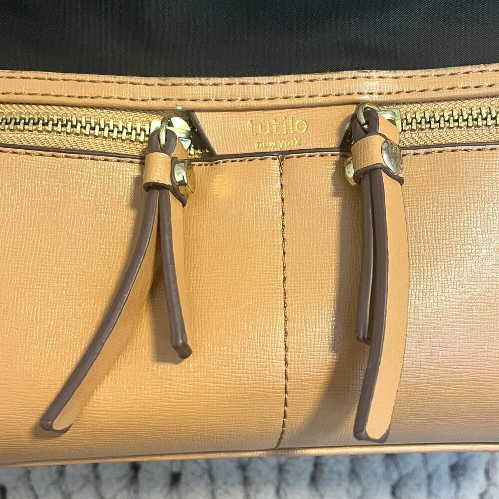 Tutilo Black with Tan Trim New York Travel Tote Bag Work & Weekend - Picture 6 of 16